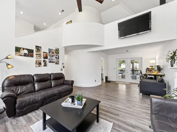 301 Poplar Hill Ct, Nashville, TN 37214