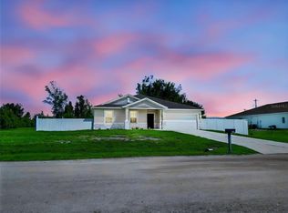 805 Whispering Pines Rd, Cape Coral, FL 33993