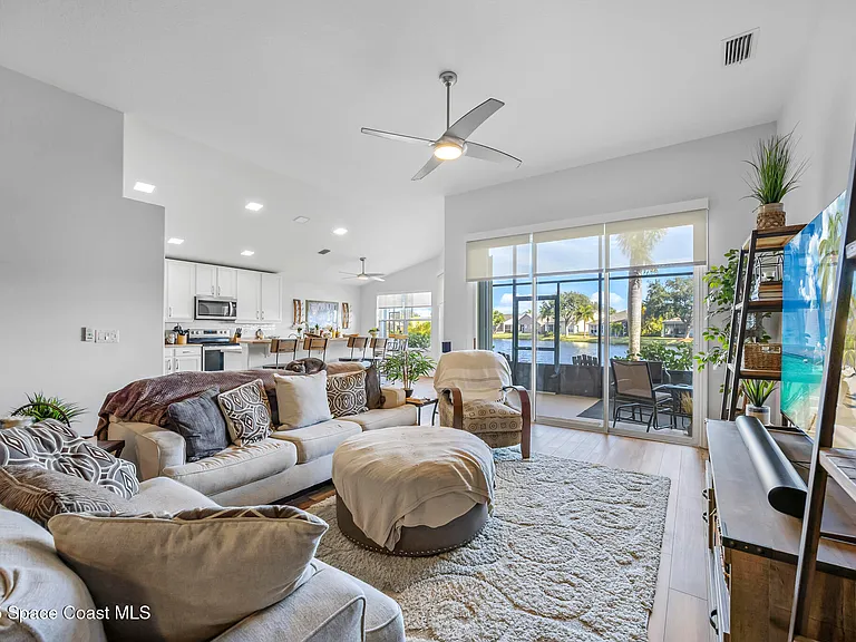 1785 Ficus Point Dr — Photo 12