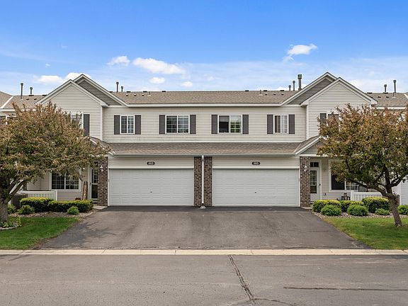 2nd image of 803 Willow Glen Ct