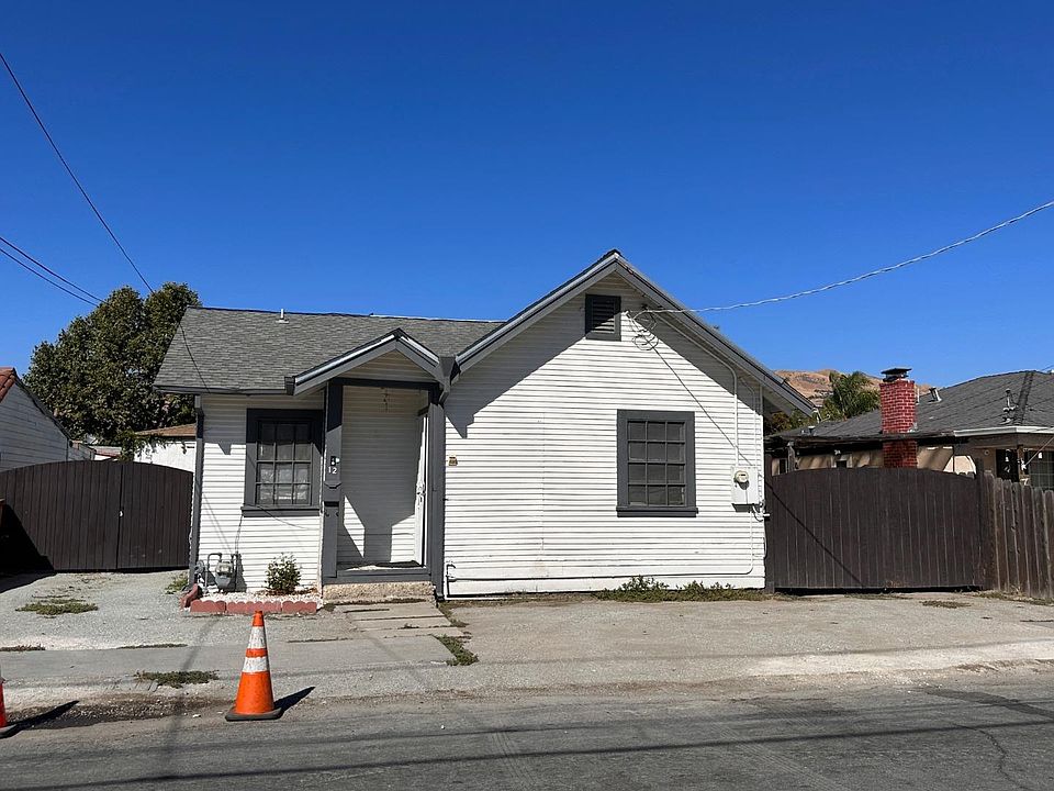 2nd image of 12 Millar Ave