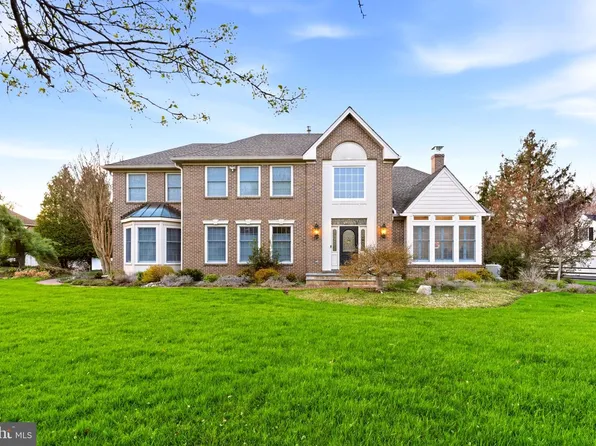 201 Wolf Ln, Ambler, PA 19002