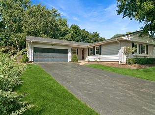 3 Whitehall Ct, Buffalo Grove, IL 60089