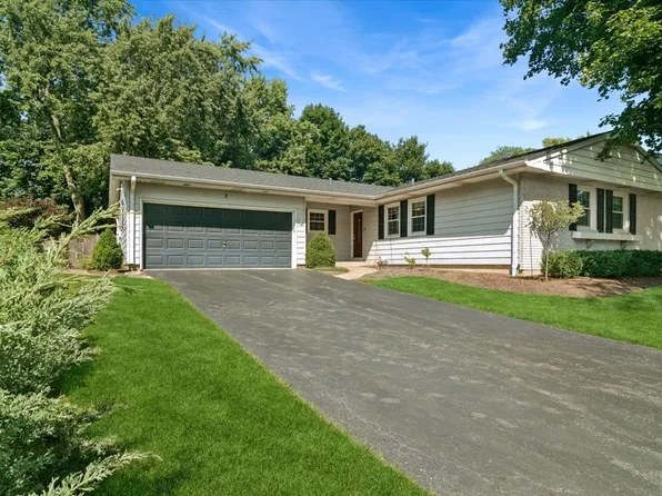 3 Whitehall Ct, Buffalo Grove, IL 60089