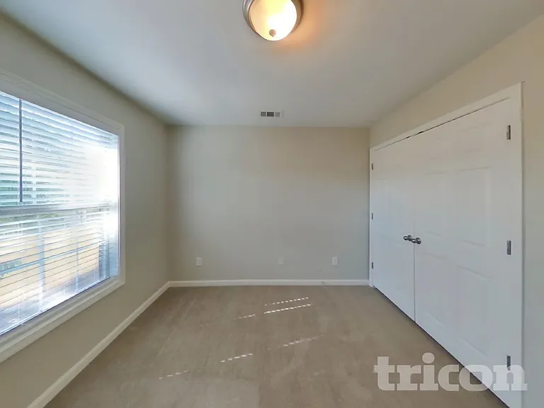 311 Turtle Pointe Dr — Photo 13