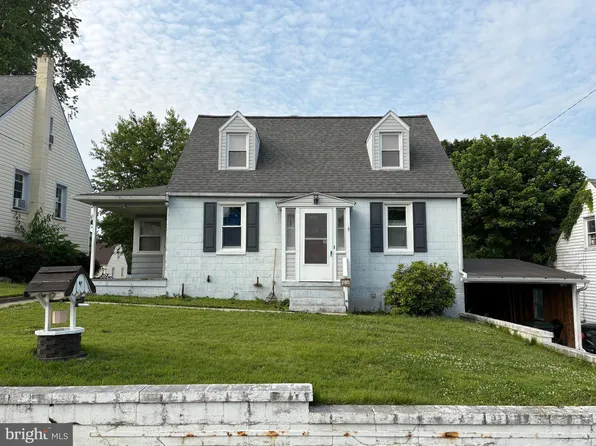 1016 Beechwood Dr, Hagerstown, MD 21742