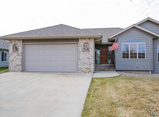 425 N 9th Ave #15A, Brandon, SD 57005