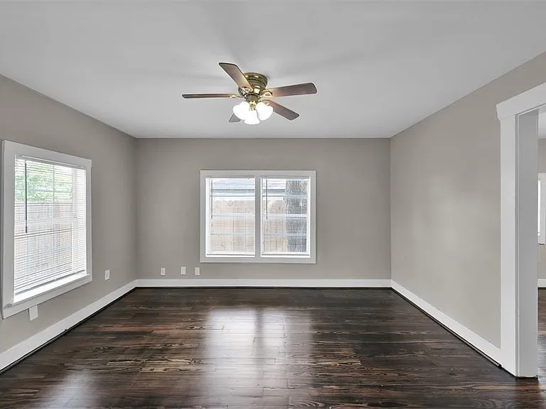 4208 Delhi St — Photo 13