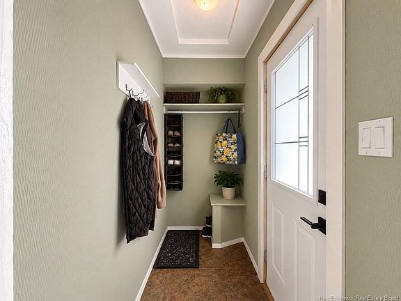 2nd image of 46 Walsh St