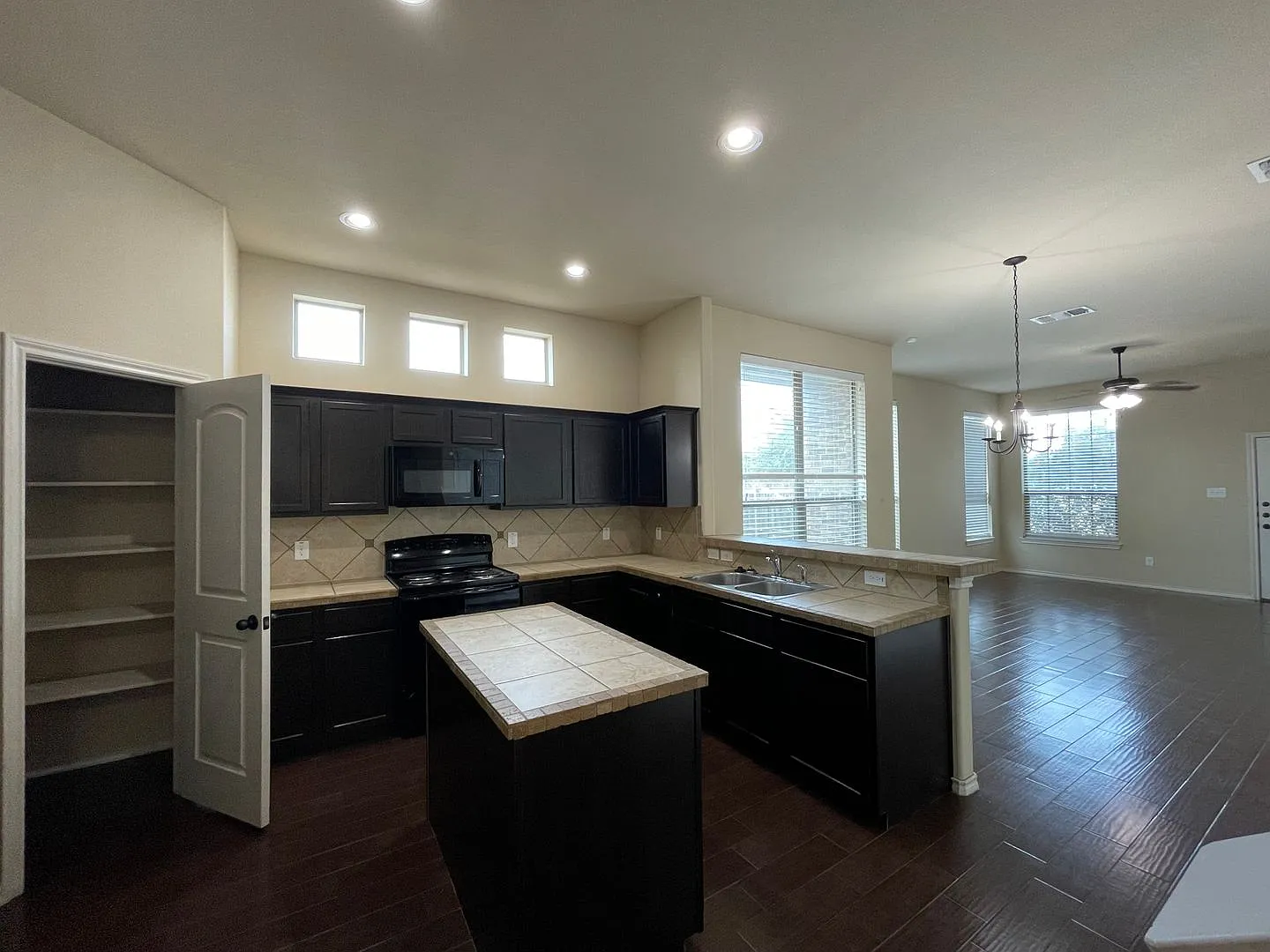 Townhome for rent — Photo 4