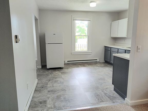 Large eat-in kitchen