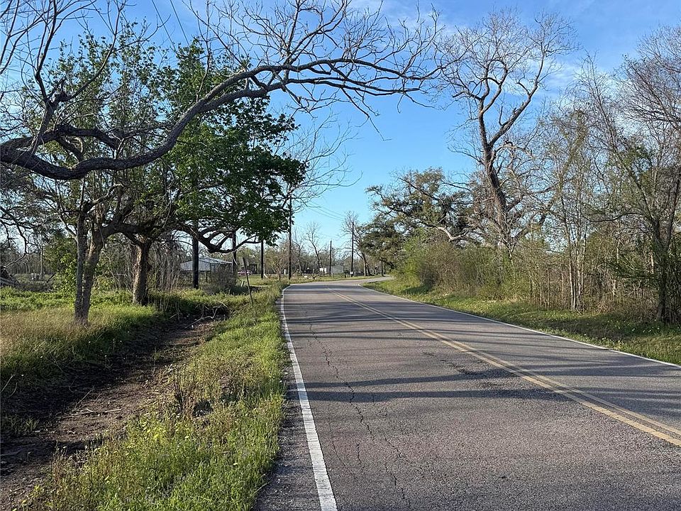 2nd image of 2538 Brazos River Rd