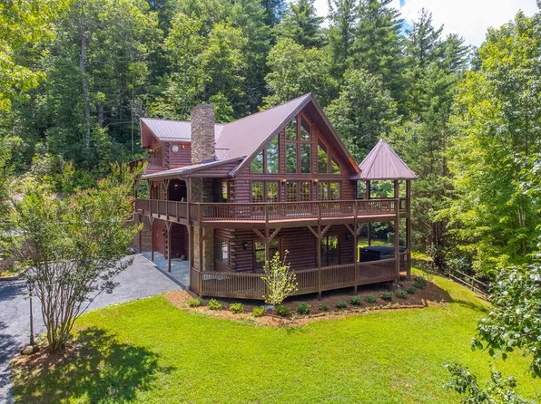 301 Cardinal Ridge Dr, Highlands, NC 28741