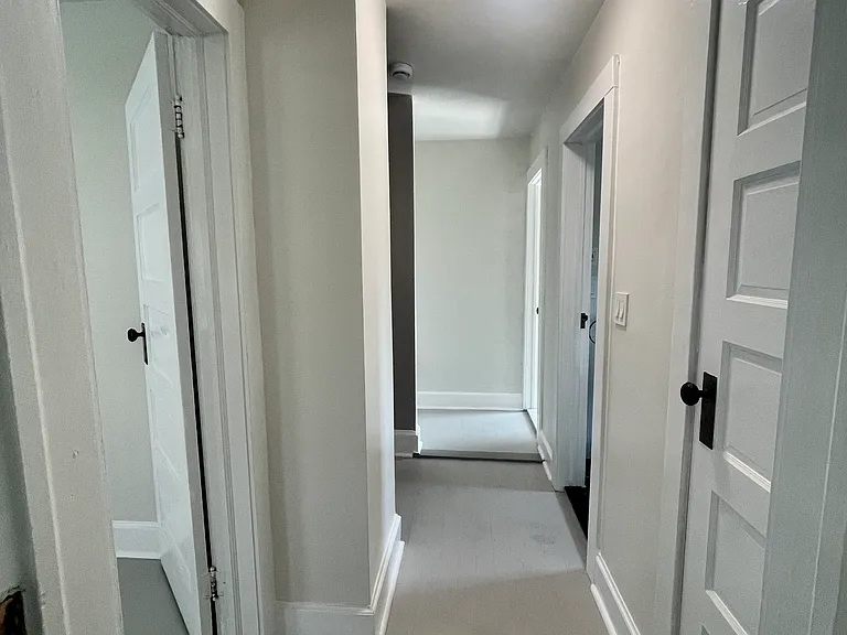 6 Washington Ave — Photo 22