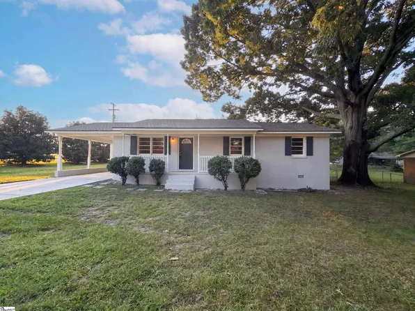 28 11th St, Greer, SC 29651