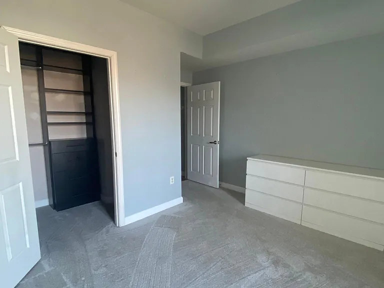 1625 International Dr #218 — Photo 8