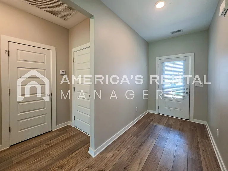 41 Whithall Cir — Photo 8