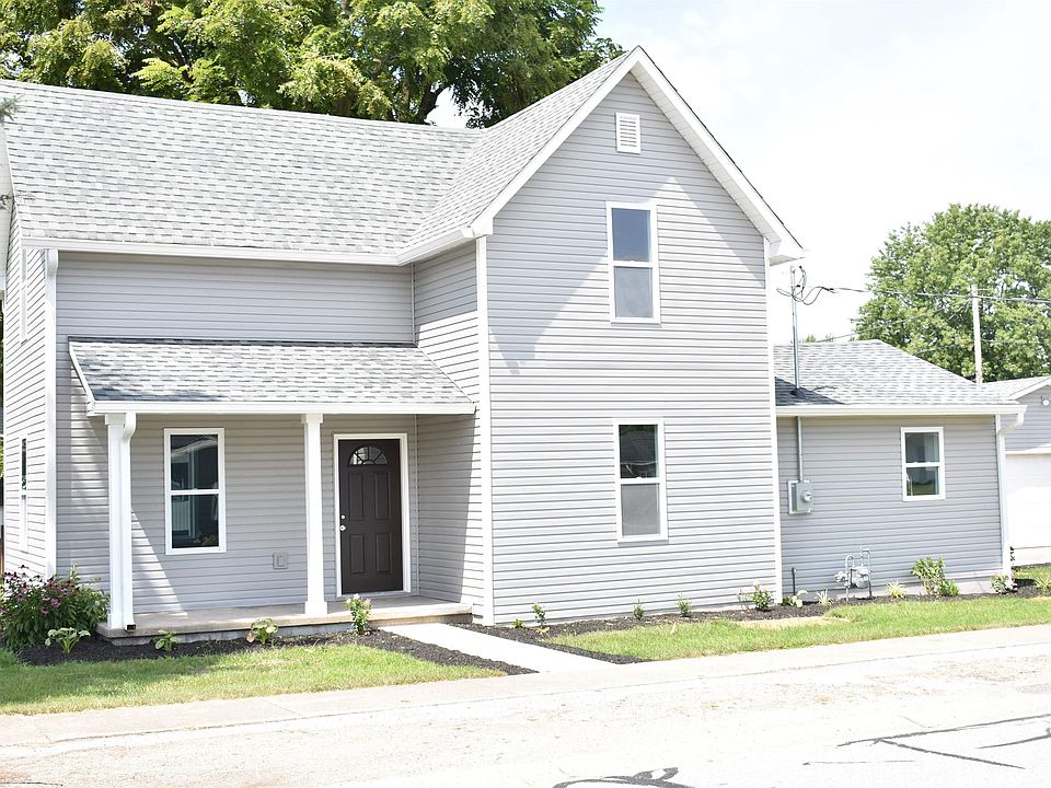 1st image of 204 N Main St