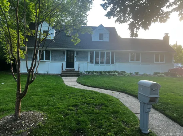 27 Middle Drive, Huntington, NY 11743