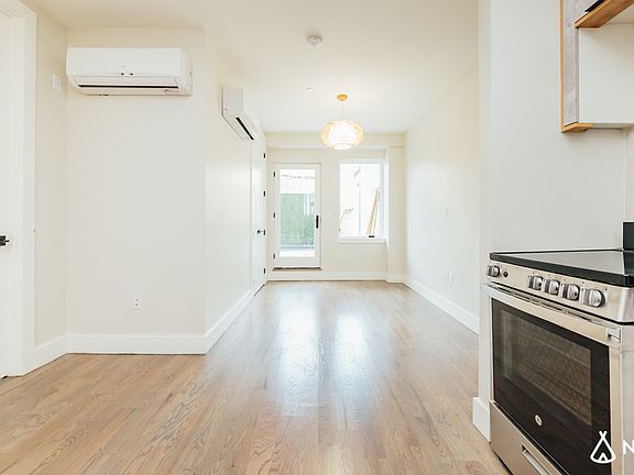 5th image of 1001 Rogers Ave #1C