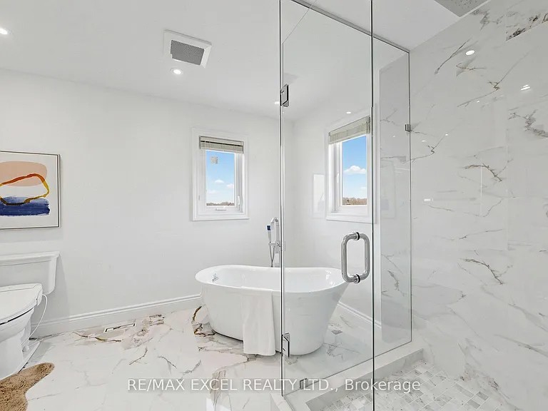 43 Piccadilly Rd — Photo 26