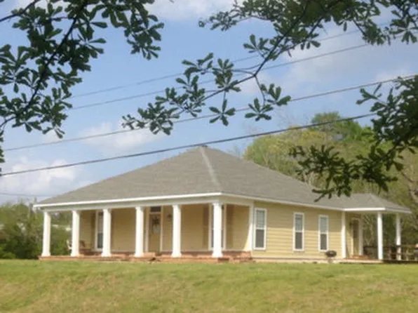 1706 N Main St, Water Valley, MS 38965