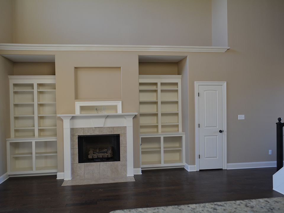 594 Chateau Pointe Blvd, Southaven, MS 38672 Zillow