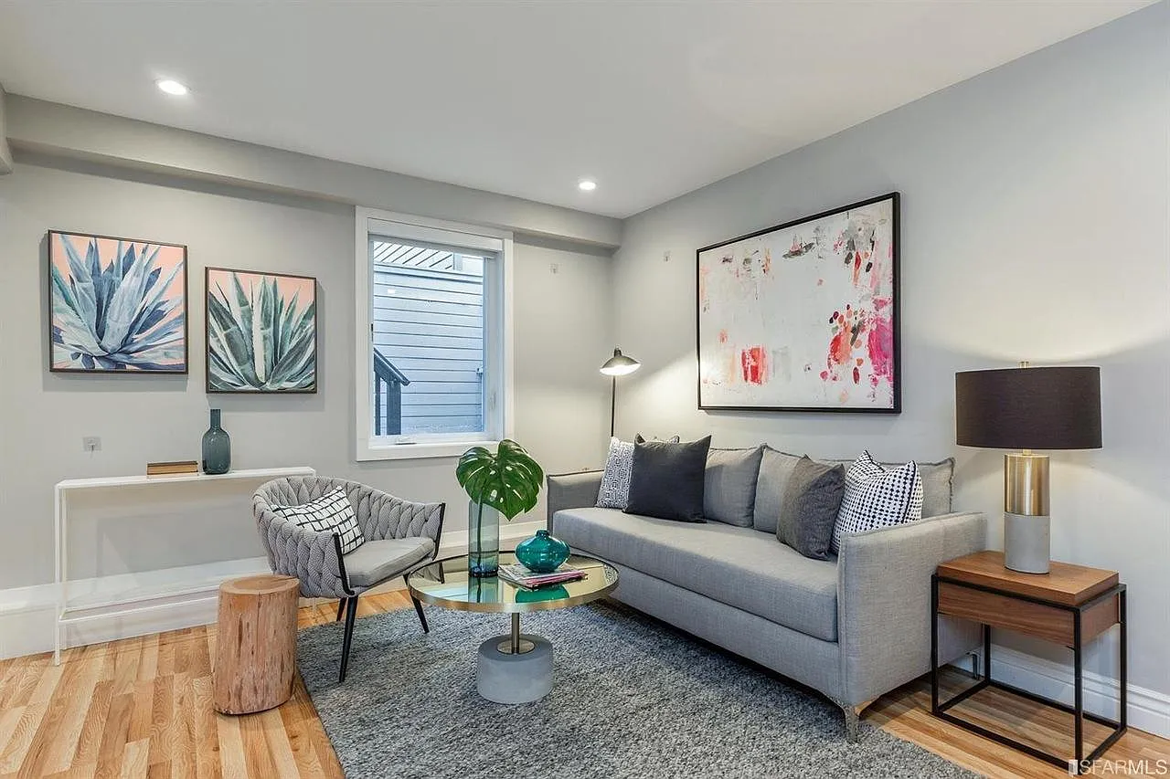 Studio, $2,850 — Photo 1