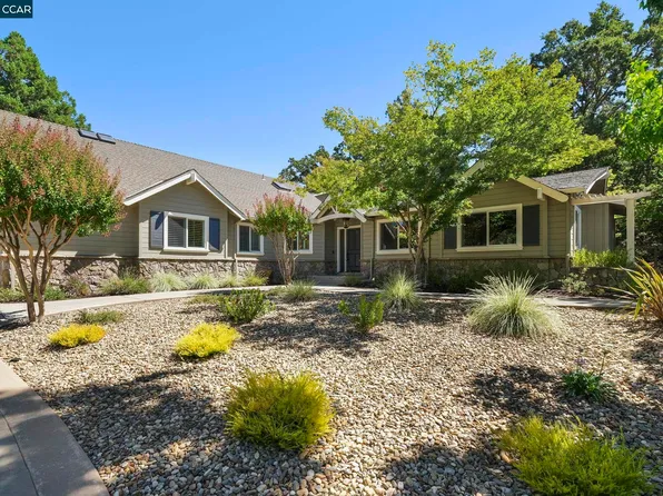 1090 Scots Ln, Walnut Creek, CA 94596