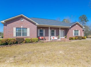 1710 Royal Oaks Dr, Malvern, AR 72104