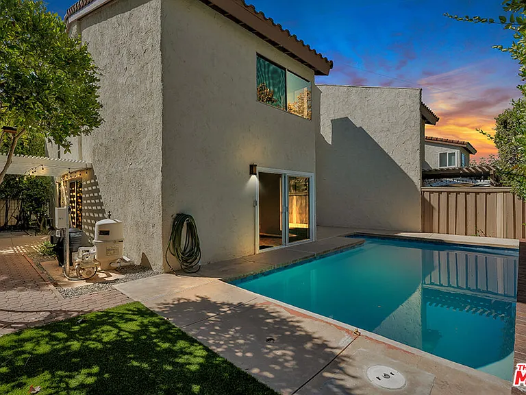 603 Racquet Club Ln — Photo 4