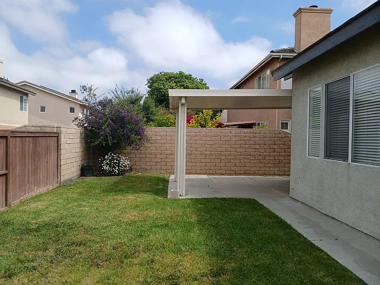 2035 Entrada Dr — Photo 12