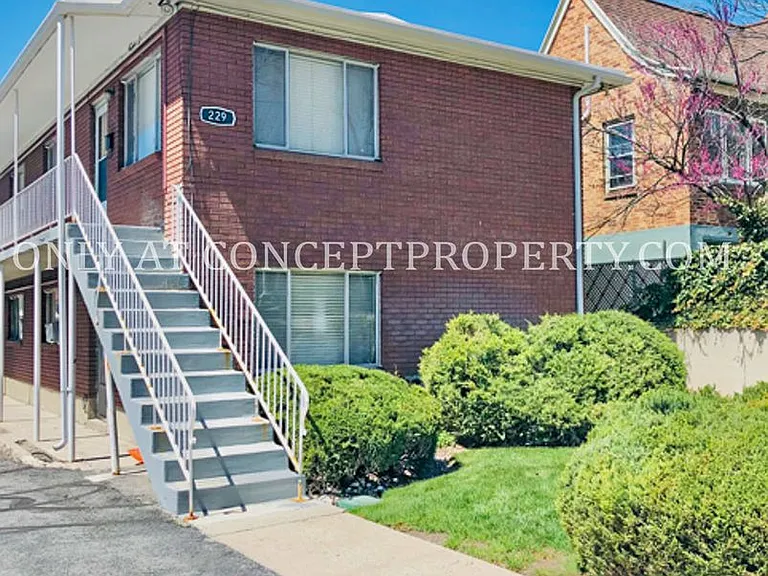 227 E St — Photo 93