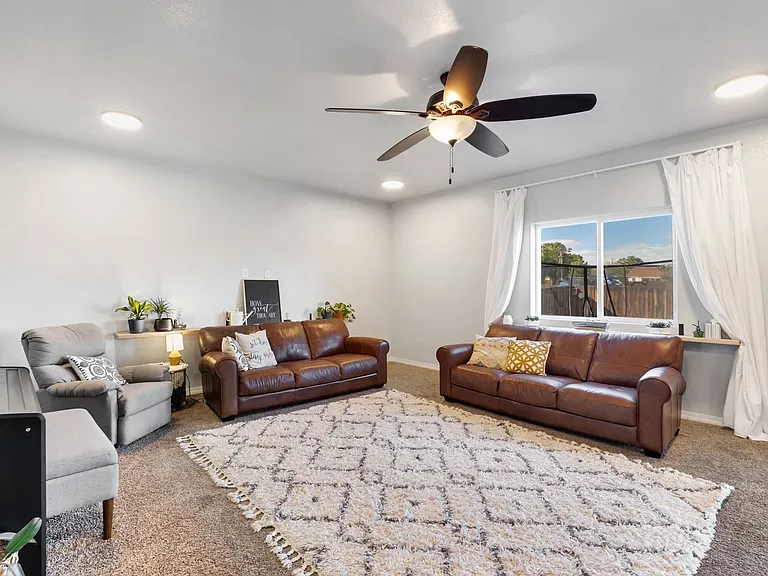 7268 Thorn Brush Way — Photo 3