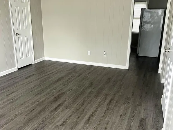 65-75 McIntyre, 75 McIntyre Rd, Pinehurst, NC 28374