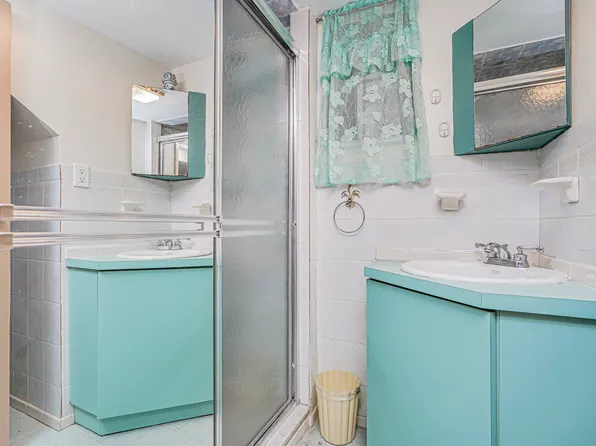 6221 23rd Avenue image 8 of 41