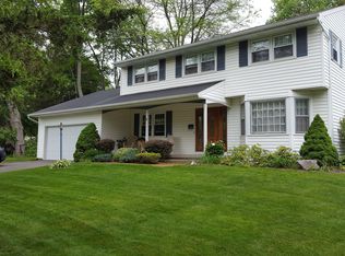 5 Hartwood Rd, Delmar, NY 12054