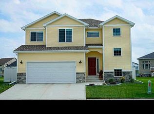 6206 58th Ave S, Fargo, ND 58104