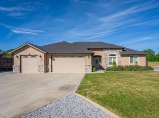 1560 Carl Ct, Red Bluff, CA 96080