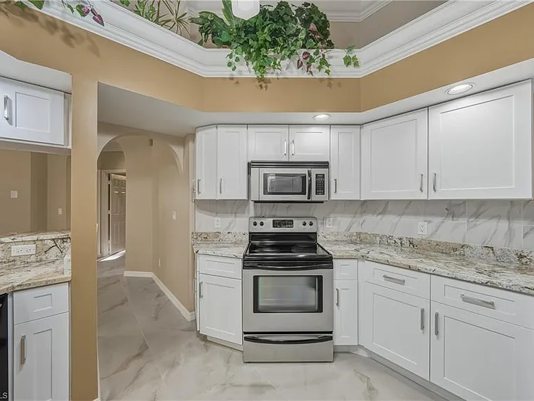 128 Heritage Way — Photo 10