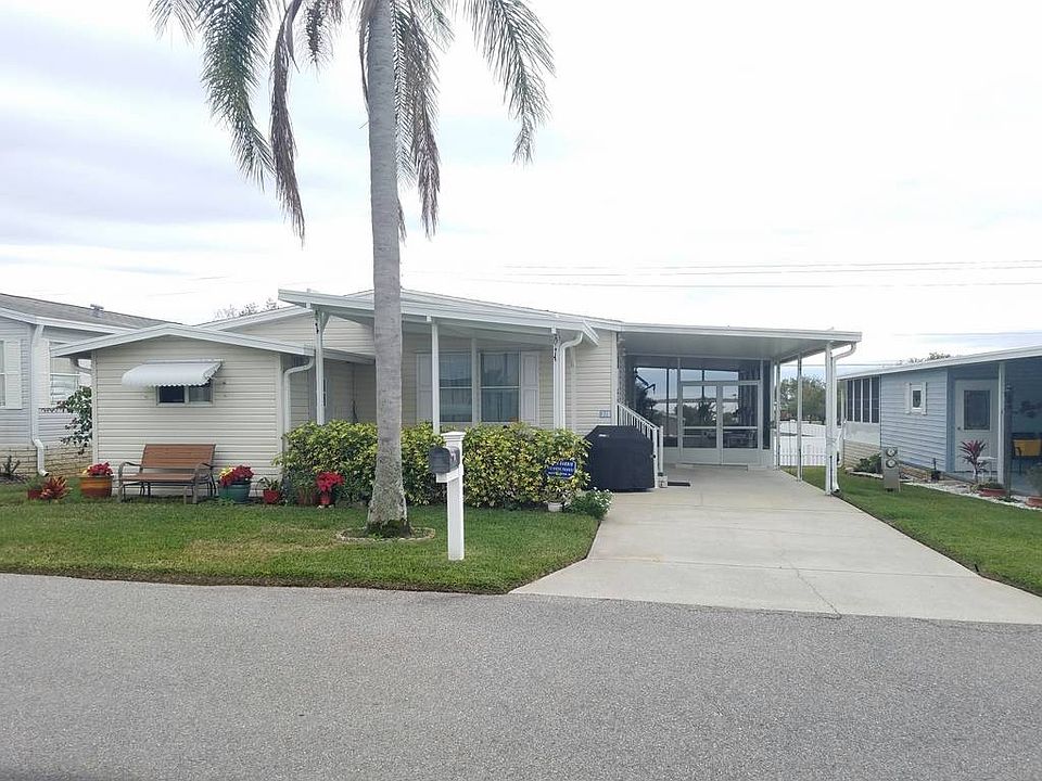 1st image of 310 Lookout Cir