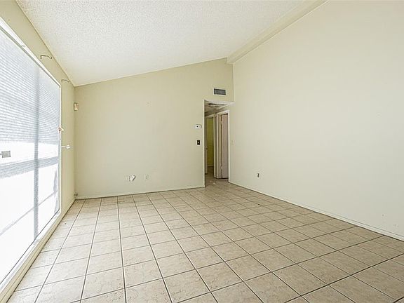 5th image of 8608 Verona Ct