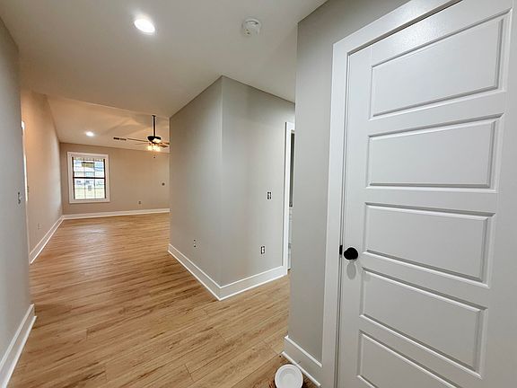 2nd image of 300 Whitley Ln