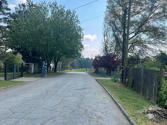 4th image of 4183 Jade Dr