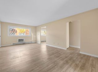 2121 Engle Rd APT 1A, Fort Wayne, IN 46809