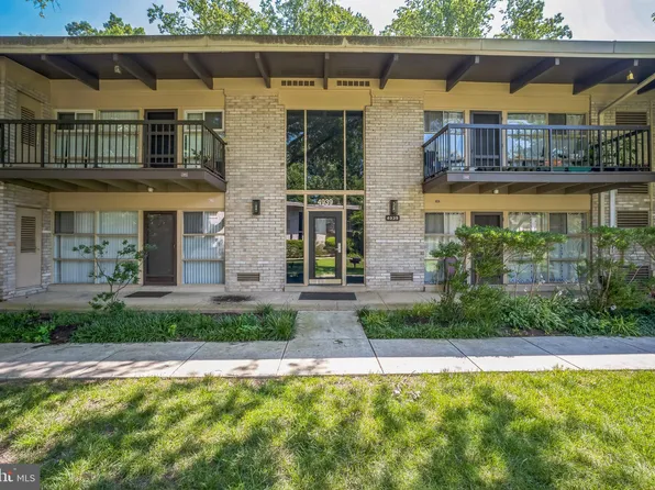 4939 Americana Dr APT 106, Annandale, VA 22003