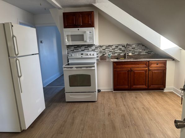 640 Chalkstone Ave #3