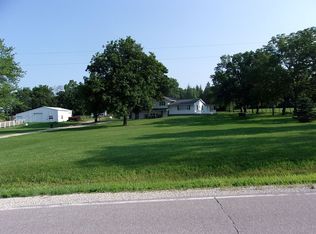 2559 140th St, Sumner, IA 50674