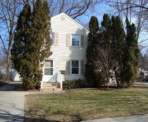 1st image of 642 E Gunson St