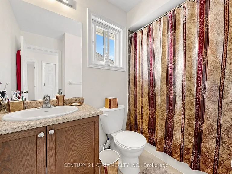 15 Paulgrave Ave — Photo 24